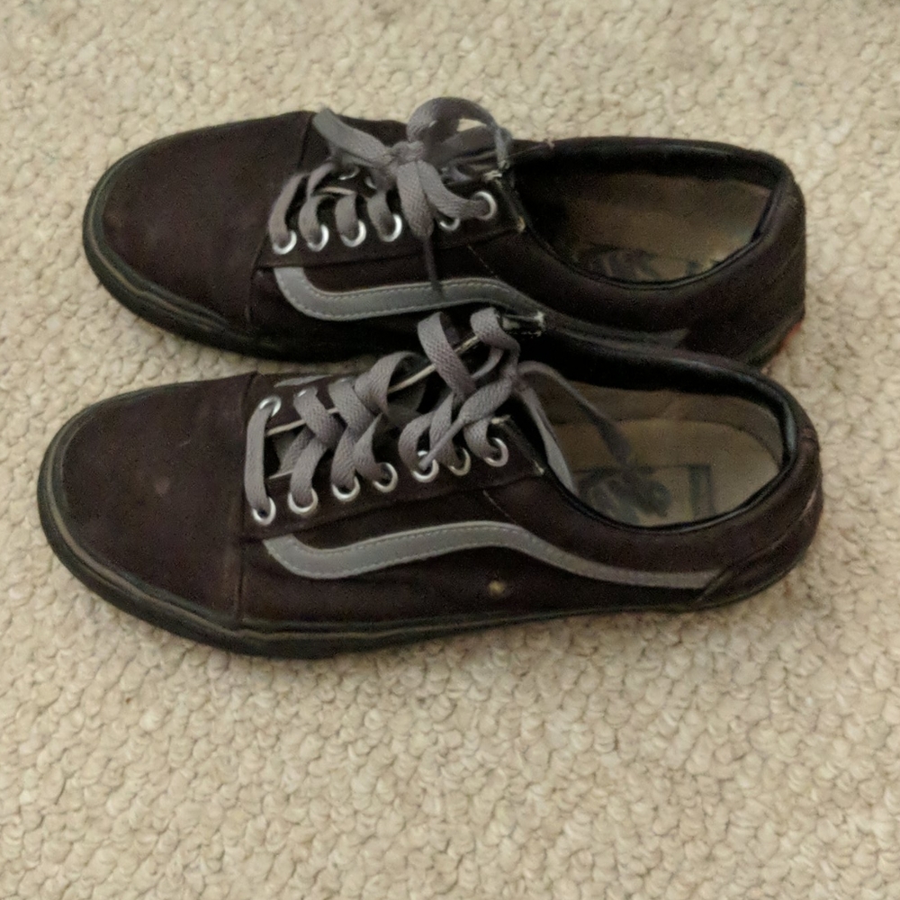 Custom Vans - Picture 3 of 3